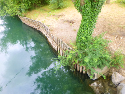 Restauration de 40 mètres de berges à L'Isle sur la Sorgue